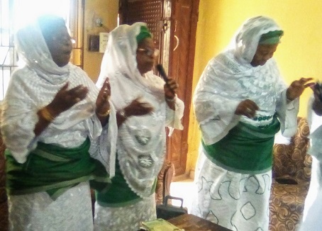 Ansar-Ud-Deen Ladies Association, Istijabat Of Nigeria Extend Ramadan Prayer Visit To Hamed Family (+photos)